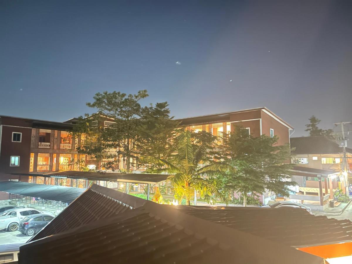 Noree Jacuzzi House Ban Phan Sadet Nai Bagian luar foto